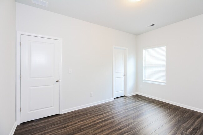 Building Photo - 7567 Tender Heart Cir