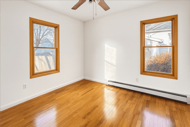 Building Photo - 208 S Hayford Ave