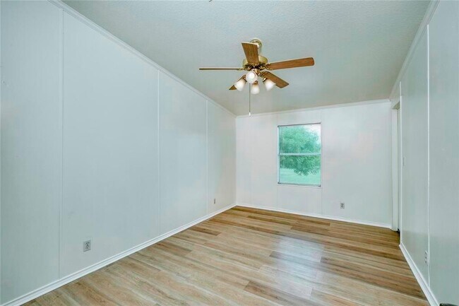 Building Photo - 132 Co Rd 247