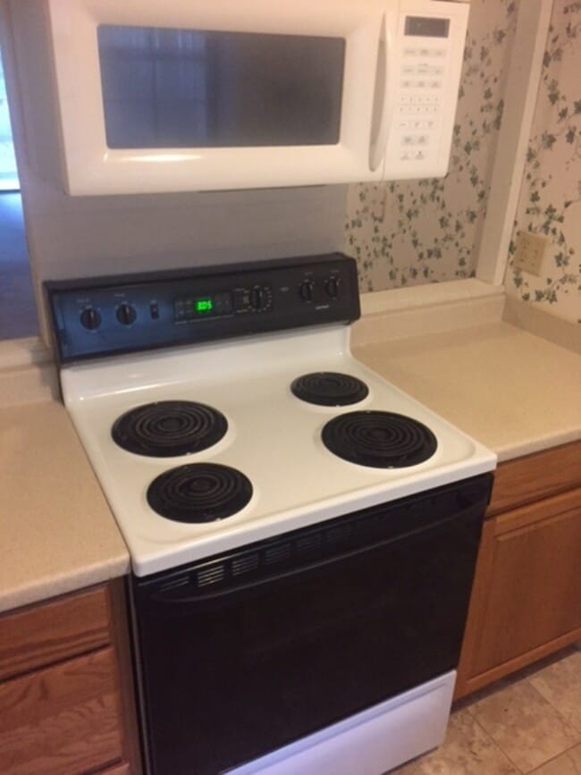 Building Photo - 1598 Kay Ave