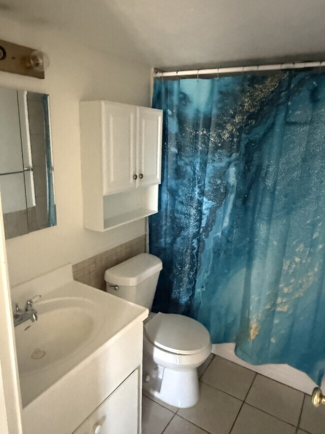 Building Photo - 3000 W Illinois Ave