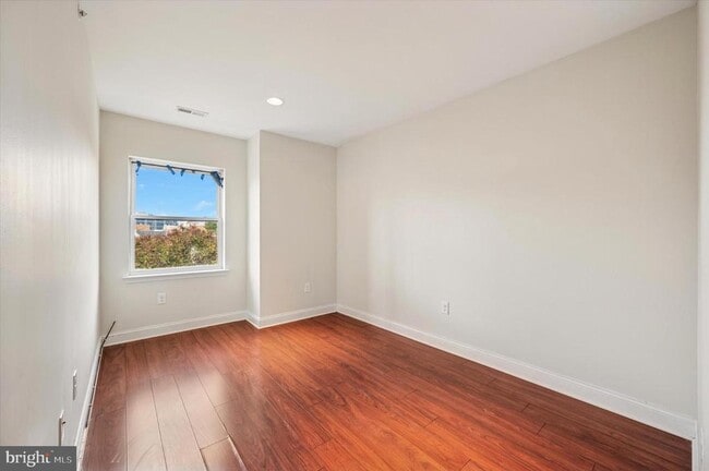 Building Photo - 1421 N 18th St