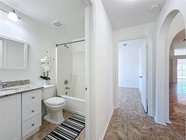 Building Photo - 3155 Atwater Dr