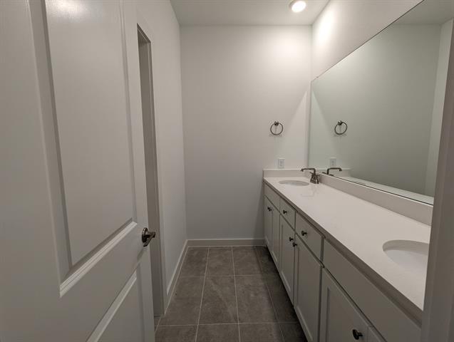 Building Photo - 870 Cavitt Ct