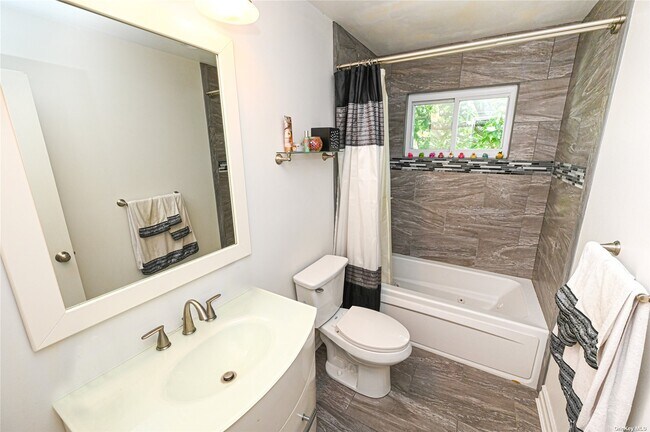 Building Photo - 316 Kimberly Pl