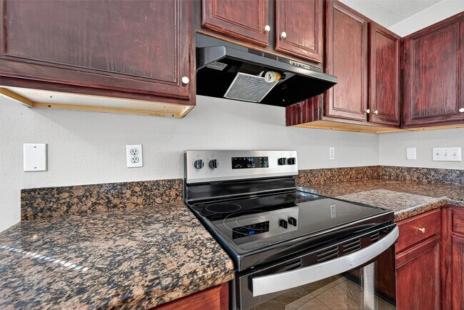 Building Photo - 406 Texas St