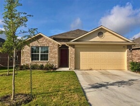 Building Photo - 11013 Ukaoma Wy