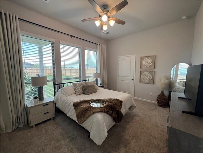 Building Photo - 205 Los Olives Ln