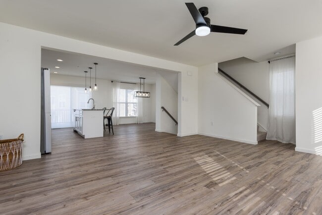 Building Photo - Beautiful 3bed, 2.5 bath in Harrisburg - Move in ready!