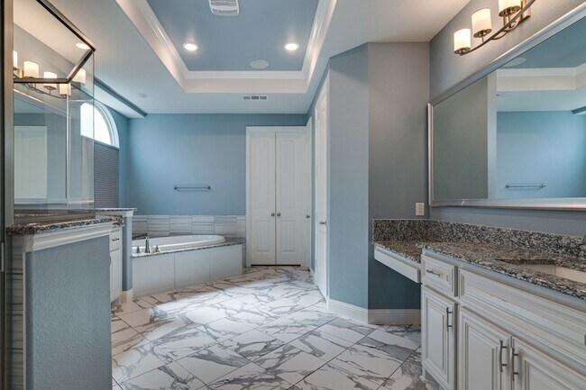 Building Photo - 4152 Las Colina Dr