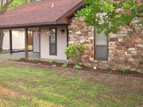 Building Photo - 387 Shelton Rd