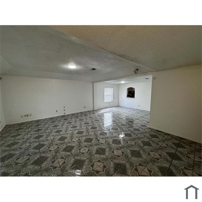 Building Photo - 4822 Aspen View