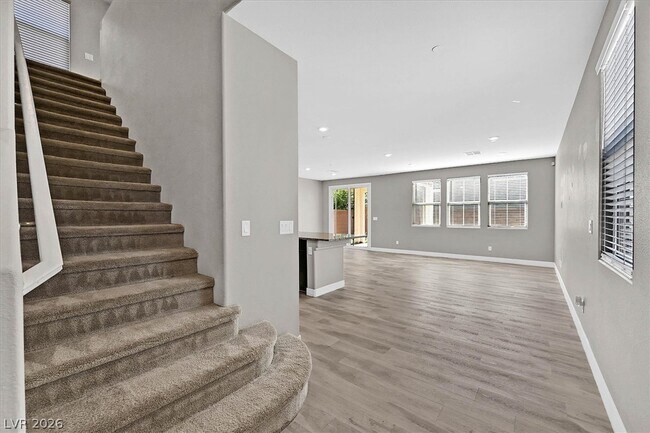 Building Photo - 2823 Turnstone Ridge St