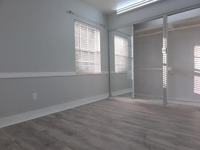 Building Photo - 4713 W El Prado Blvd