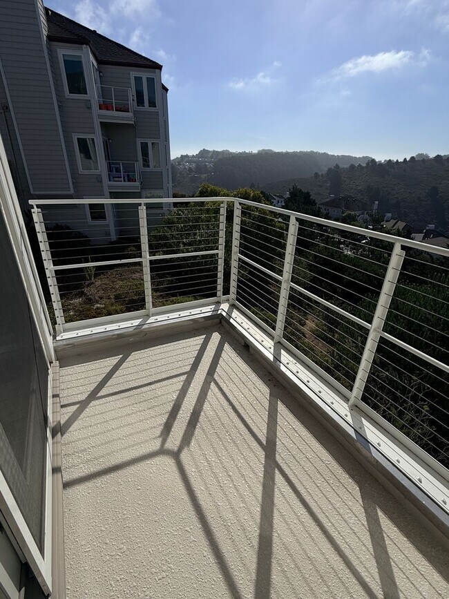 Building Photo - **Coming Soon — Spacious 3BR + 2.5BA Two-Level Condo in Pointe Pacific**