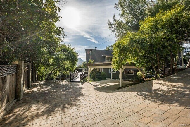 Building Photo - 21670 Encina Rd