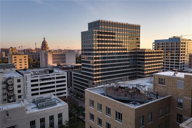 Building Photo - 710 Colorado St