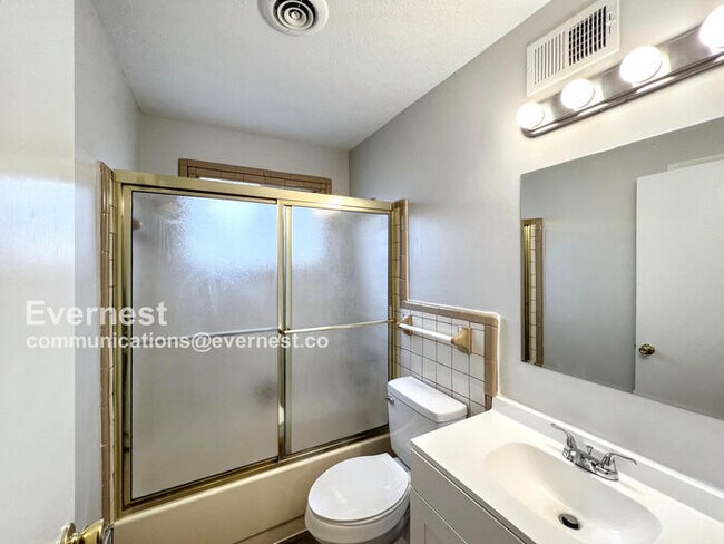 Building Photo - 5697 Tulip Tree Dr