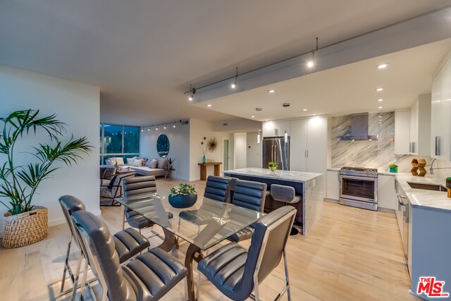 Building Photo - 17350 W Sunset Blvd