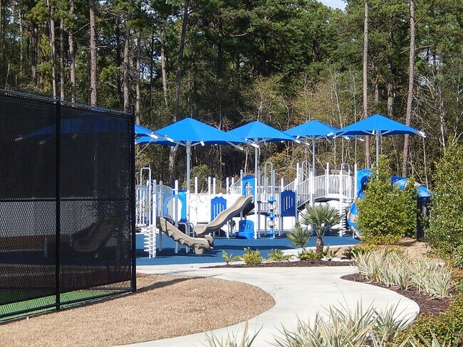 Building Photo - Canopy Modern NE 3/2.5 w/ Stainless Steel ...