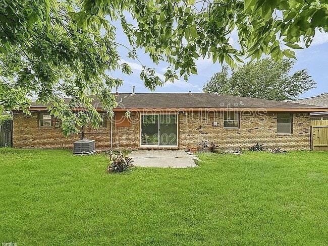 Building Photo - 2930 Wuthering Heights Dr