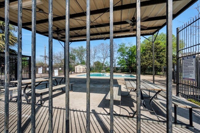 Building Photo - 9572 Windswept Ln