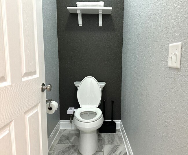 Building Photo - Beautiful north Crestview 4/Bed/2Bath Home