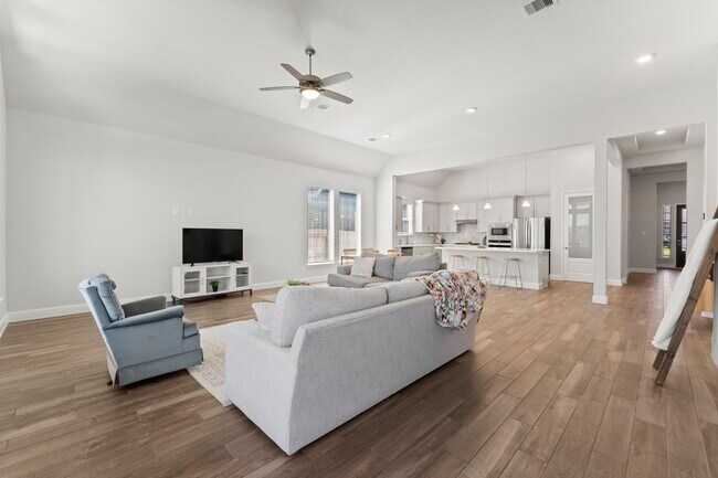 Building Photo - 15949 Hayes Mkt Lp