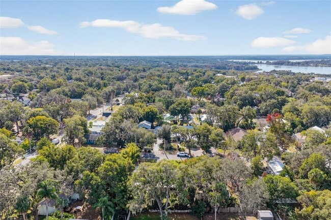 Building Photo - 423 E 10th Ave