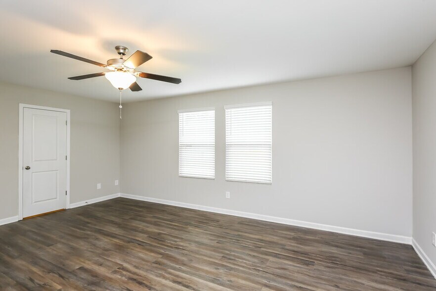 Building Photo - 3735 Newbury Pl