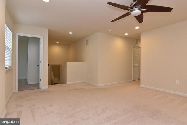 Building Photo - 20560 Charlotte Blvd