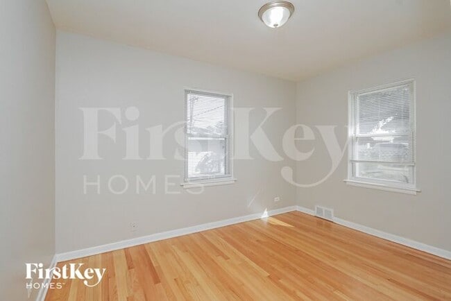 Building Photo - 1407 Evers Ave