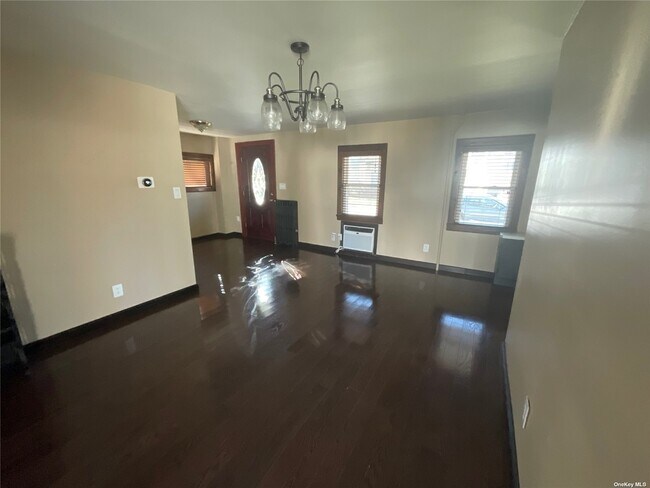 Building Photo - 49 Forest Ave