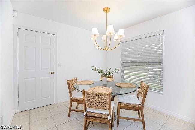 Building Photo - 2983 Binnacle Dr