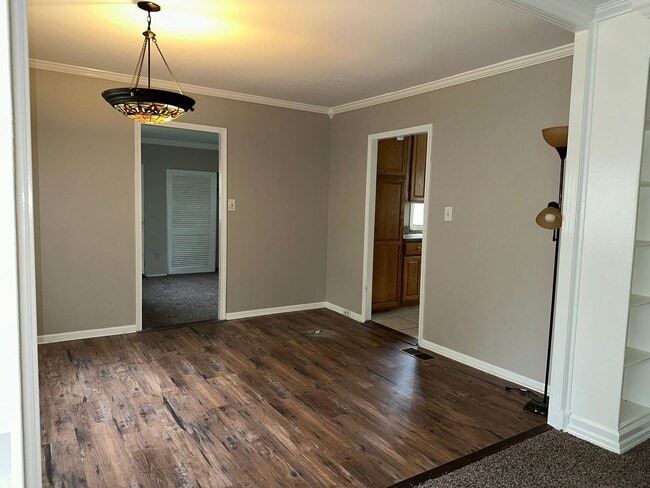Building Photo - Rarely Available Ruxton Rental