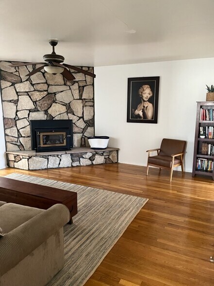 Building Photo - 4340 Josie Ave