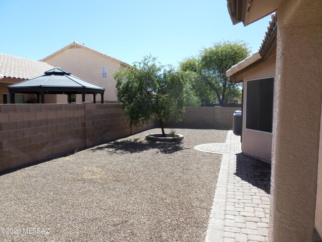 Building Photo - 9006 N Willeta Dr