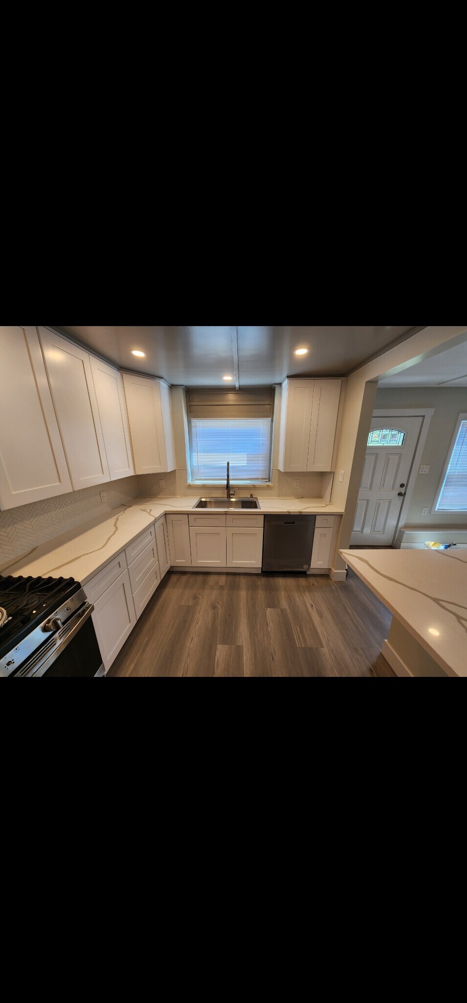 Building Photo - 136 W F St