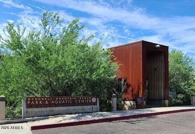 Building Photo - 11312 E Greenway Rd