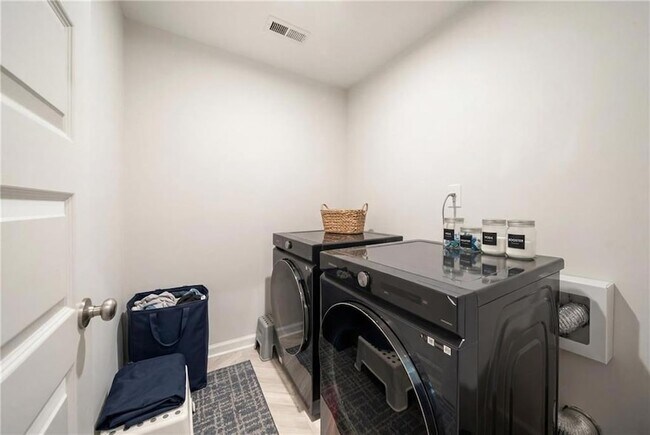 Building Photo - 8085 Brewton Bnd