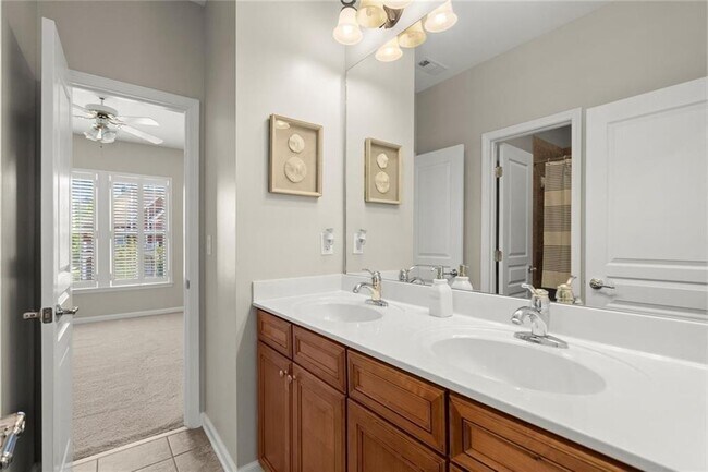 Building Photo - 11240 Avery Cove Ct