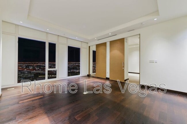 Building Photo - 3750 Las Vegas Blvd S