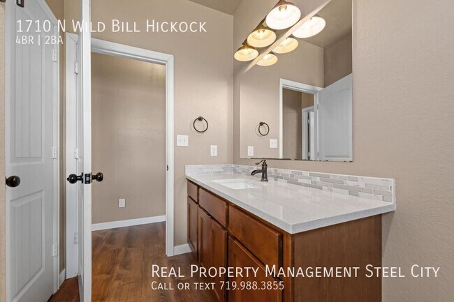 Building Photo - 1710 N Wild Bill Hickock Dr