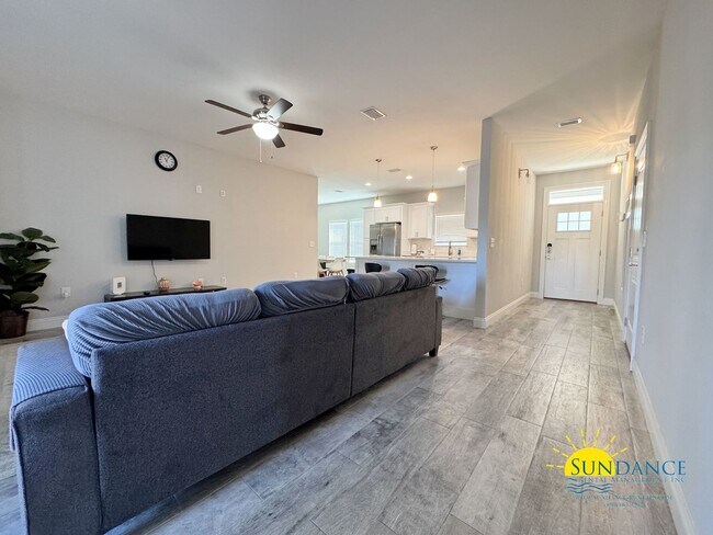 Building Photo - FURNISHED 3-Bedroom, 2-Bath Home with Premium Features in Navarre, Florida!