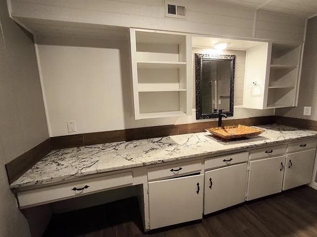 Building Photo - 512 Irby Ln