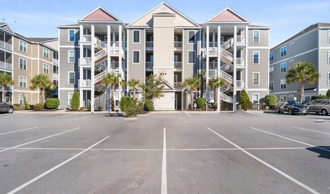 Building Photo - Dive Into Your New Oasis!