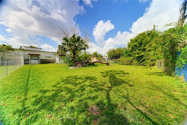 Building Photo - 173 NW 18th St