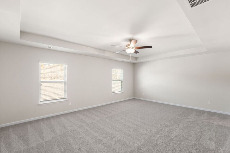 Building Photo - 384 Whitetail Cir