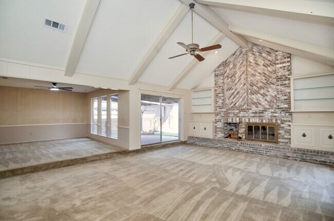 Building Photo - 3903 Kiamesha Dr