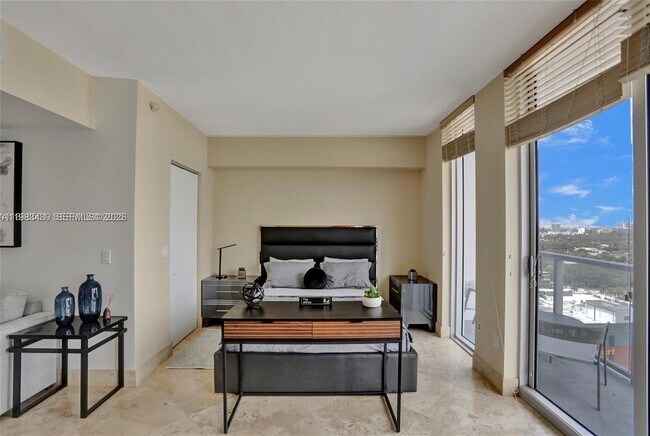 Building Photo - 185 SW 7th St